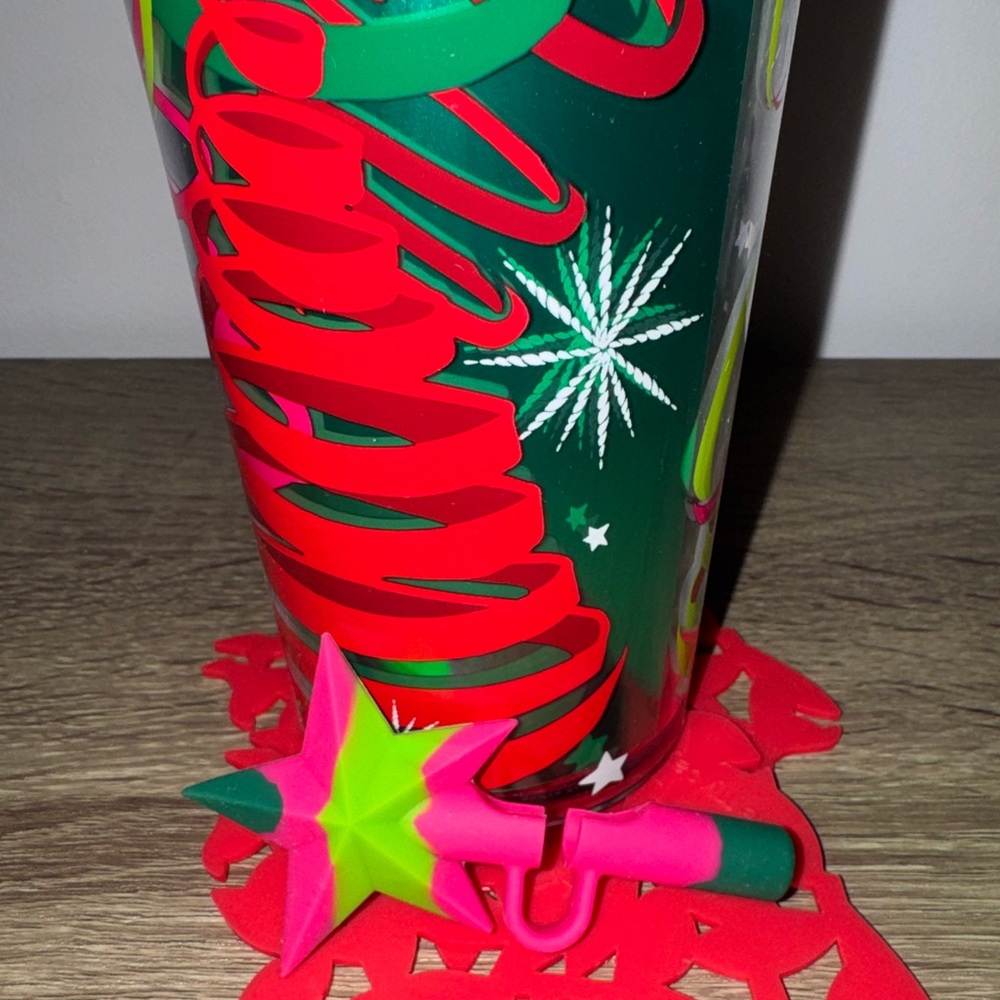 🌲 NEW Starbucks Limited Edition Holiday Tumbler w/Silicone Straw Topper SOLD OUT - Picture 9 of 15